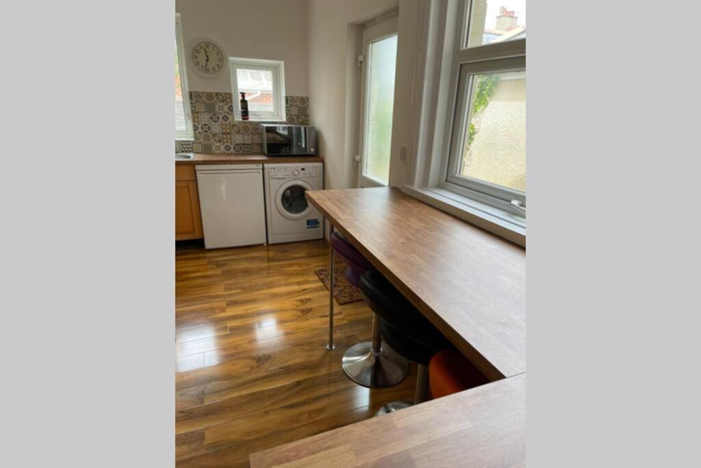 Victoria House, Beautiful Swanage Stay! Ulwell Екстериор снимка